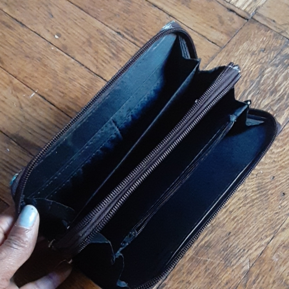 Wallet - Picture 4 of 4